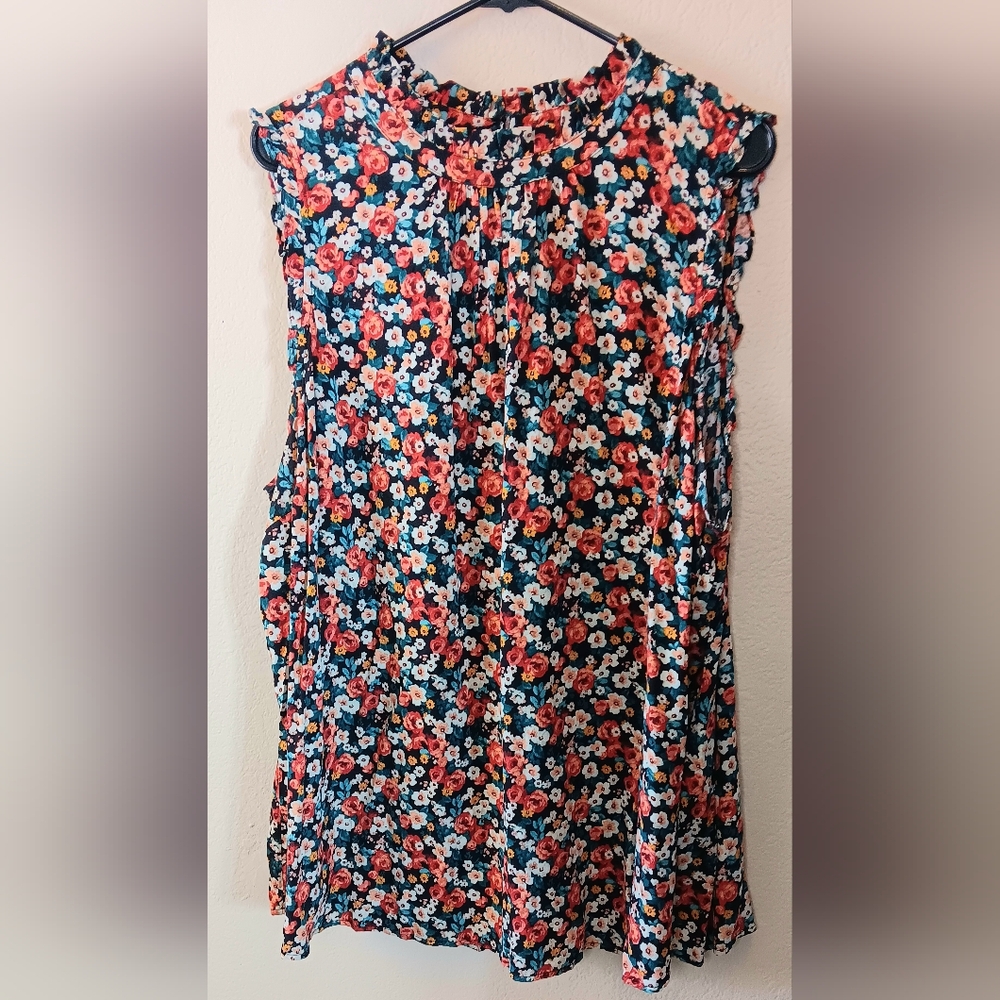 Torrid Floral Sleeveless Top